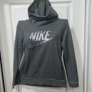 Nike kids hooded sweater size L